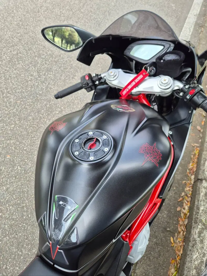 MV Agusta F3 800 EAS (2013 - 15) (5)