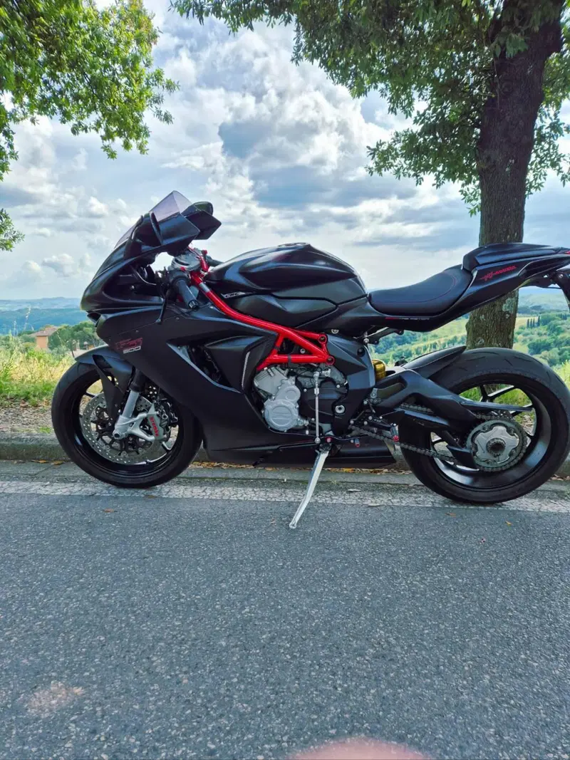 MV Agusta F3 800 EAS (2013 - 15) (4)