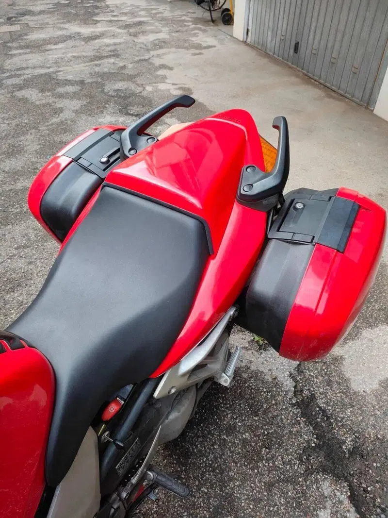 Honda VFR 800 (2002 - 05) (4)