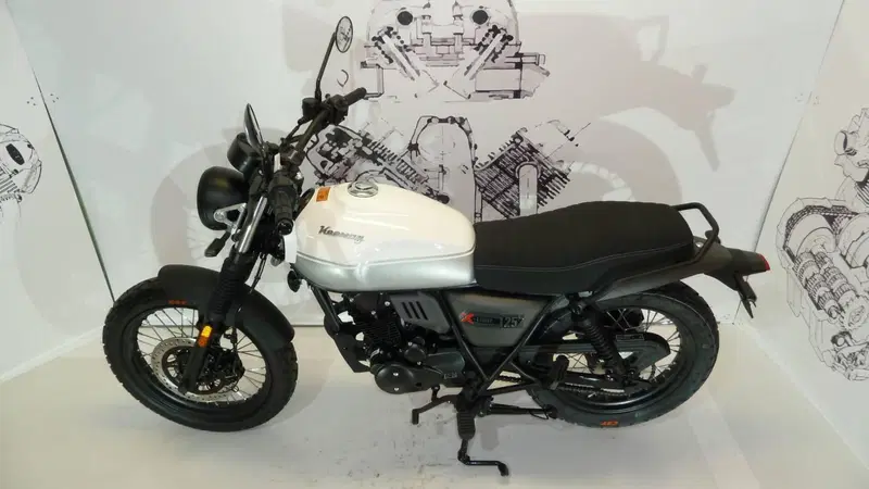 Keeway Motor X-Light 125 (2023 - 26) (3)