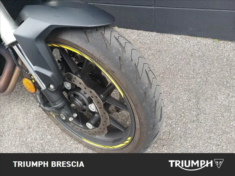 Honda CB 750 Hornet (2023 - 24) (10)