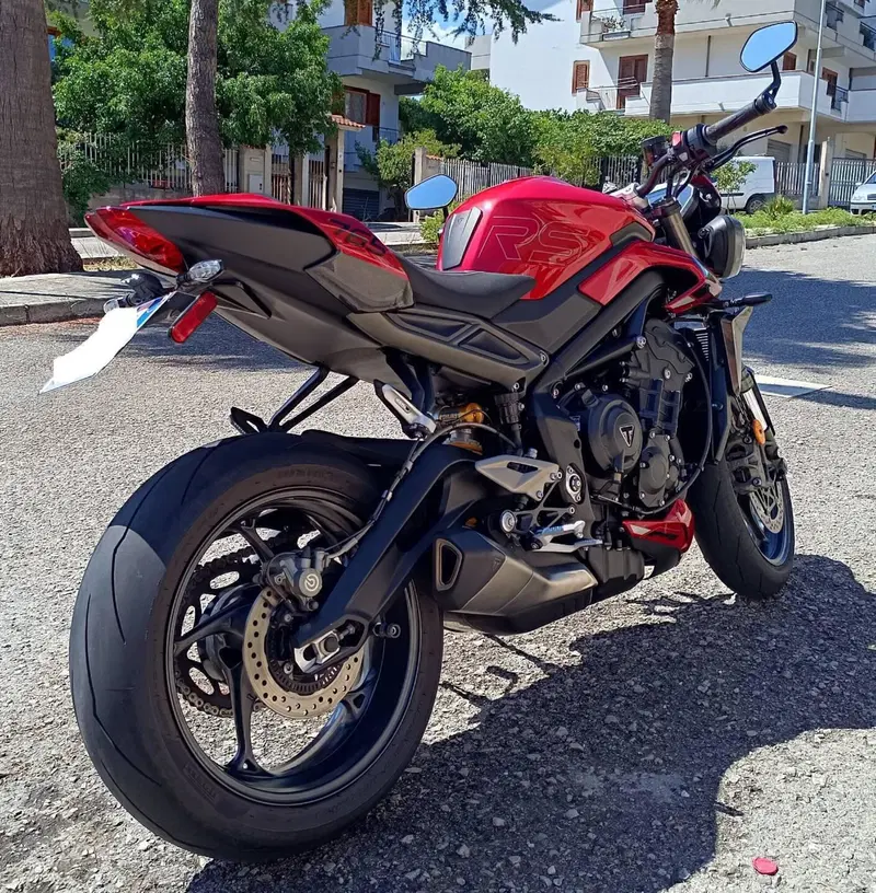 Triumph Street Triple 765 RS (2023 - 26) (10)