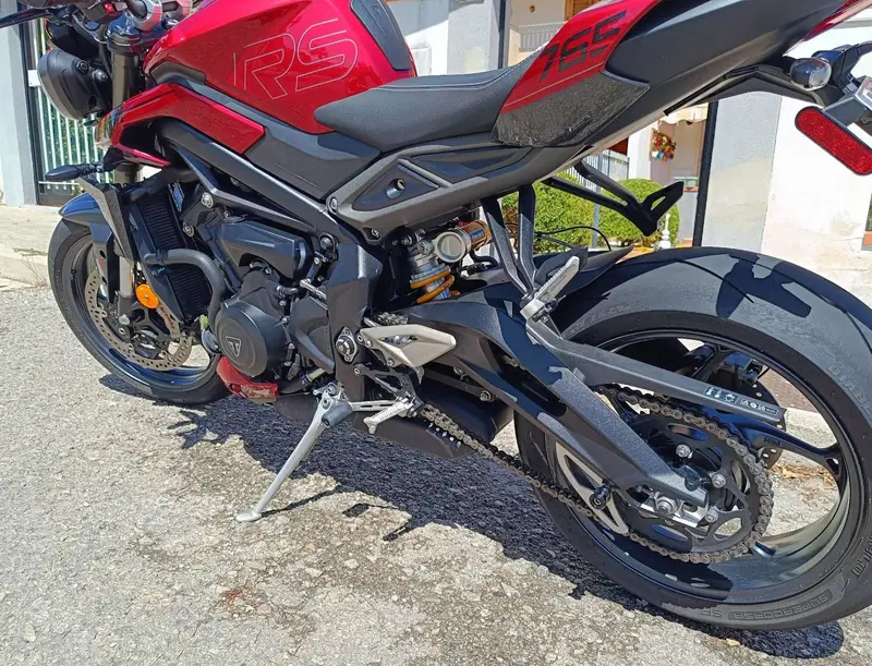 Triumph Street Triple 765 RS (2023 - 26) (11)