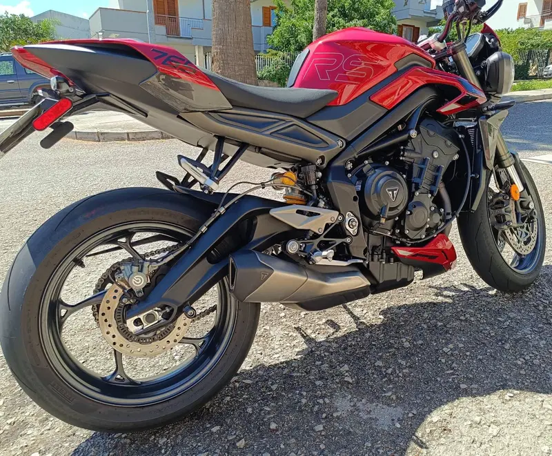 Triumph Street Triple 765 RS (2023 - 26) (12)