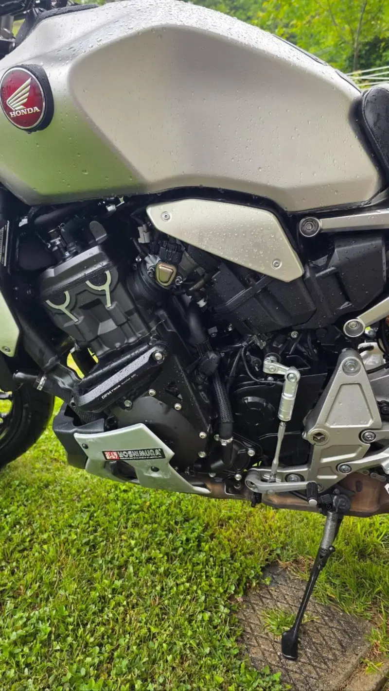Honda CB 1000 R (2021 - 25) (2)