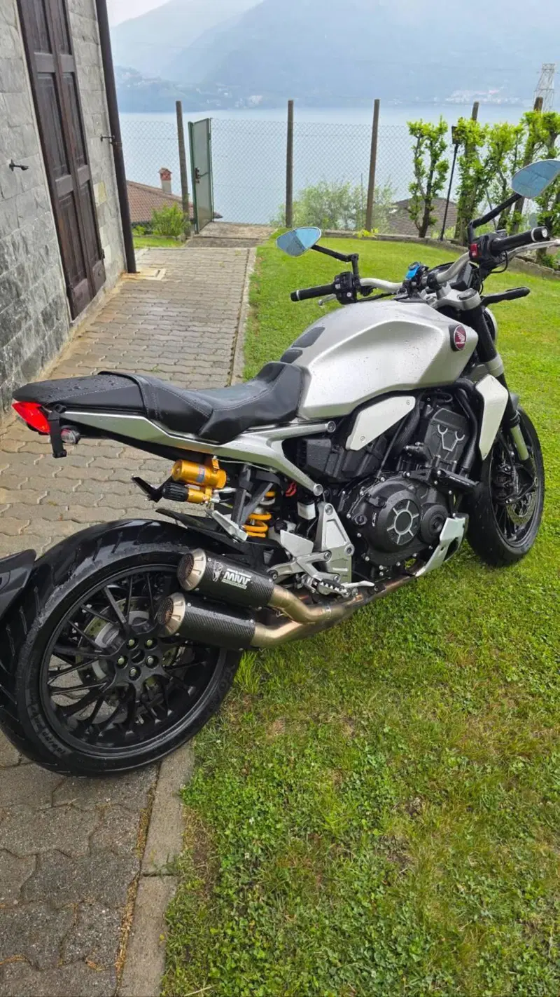 Honda CB 1000 R (2021 - 25) (3)