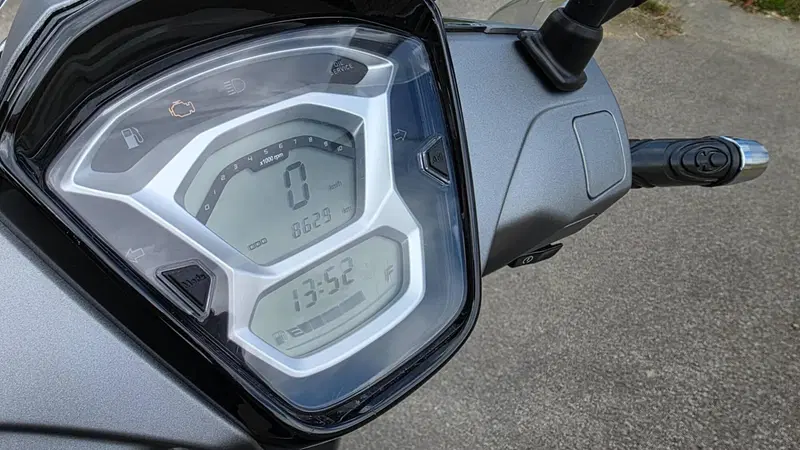 Kymco People 125i S (2021 - 25) (7)