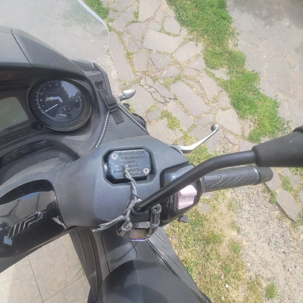 Piaggio MP3 300 ABS Hpe (2021 - 24) (4)