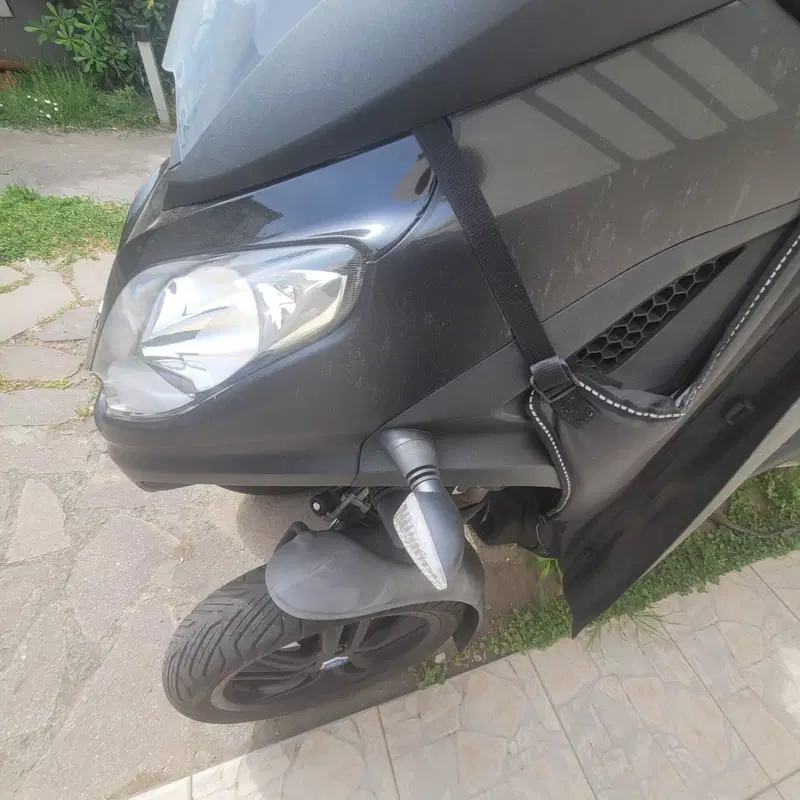 Piaggio MP3 300 ABS Hpe (2021 - 24) (6)