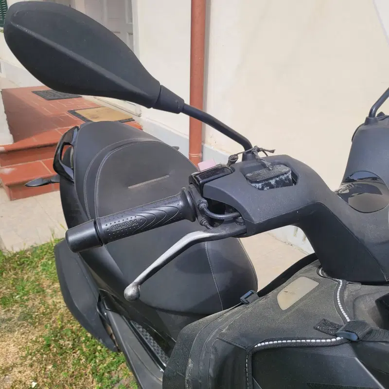 Piaggio MP3 300 ABS Hpe (2021 - 24) (10)