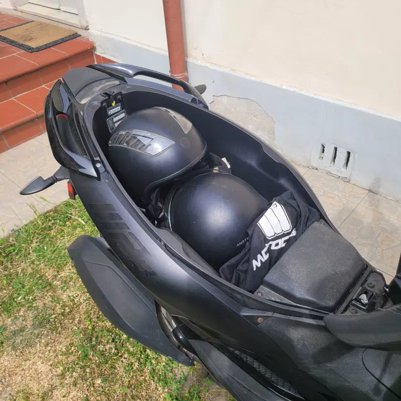 Piaggio MP3 300 ABS Hpe (2021 - 24) (16)