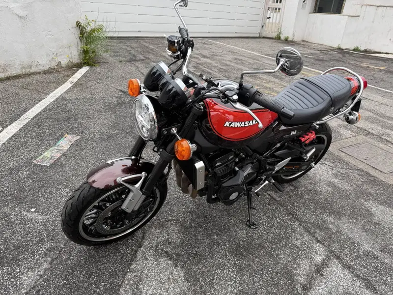 Kawasaki Z 900 RS (2022 - 25) (2)
