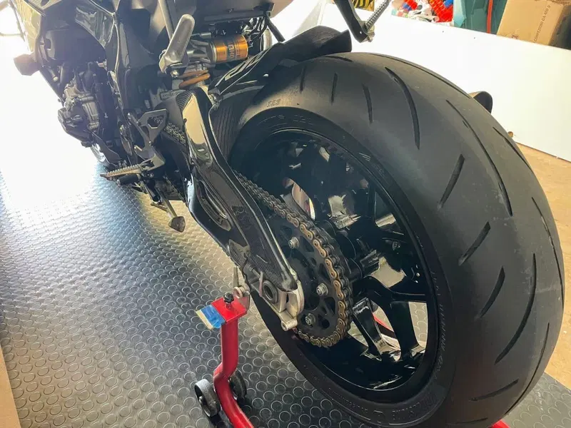 Yamaha YZF R1 M (2015 - 16) (4)