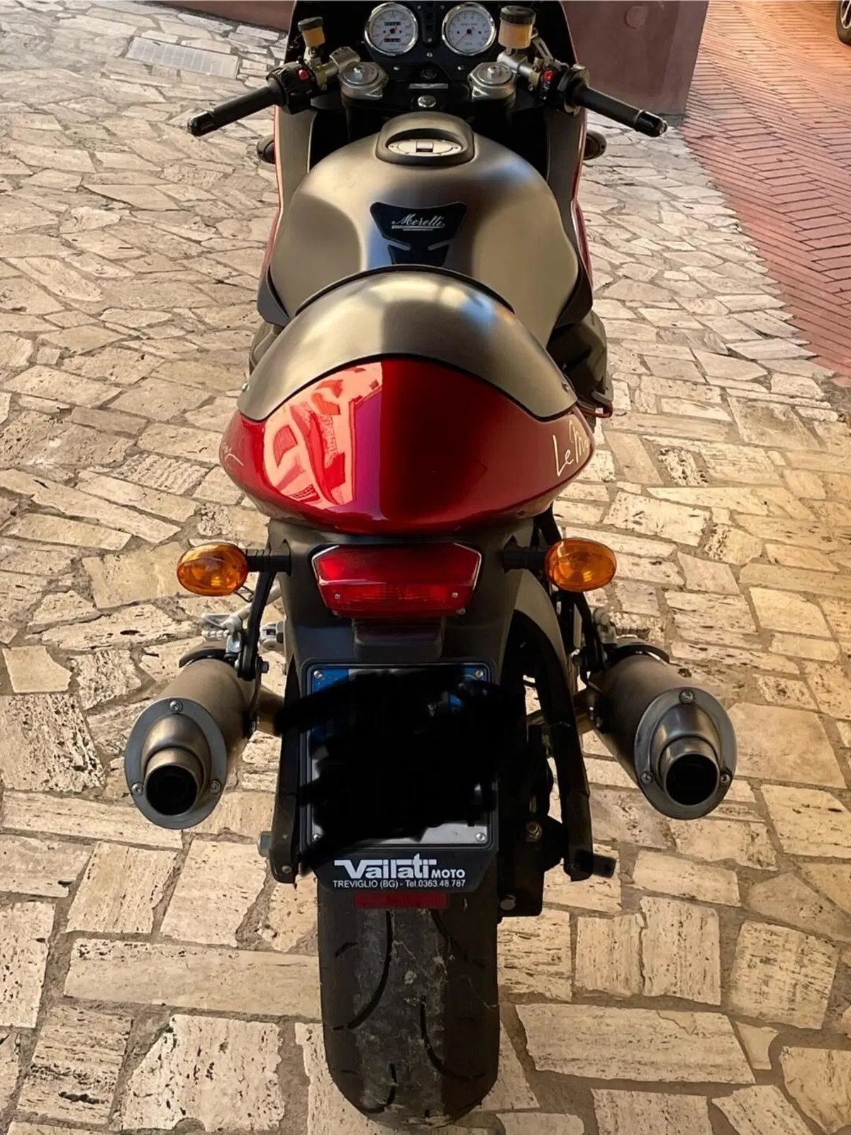Moto Guzzi V11 Le Mans (2001 - 06) (3)