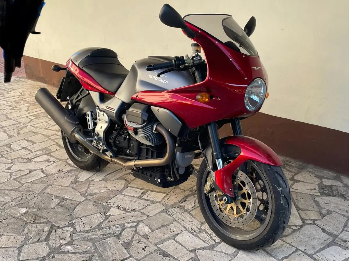 Moto Guzzi V11 Le Mans (2001 - 06) (4)
