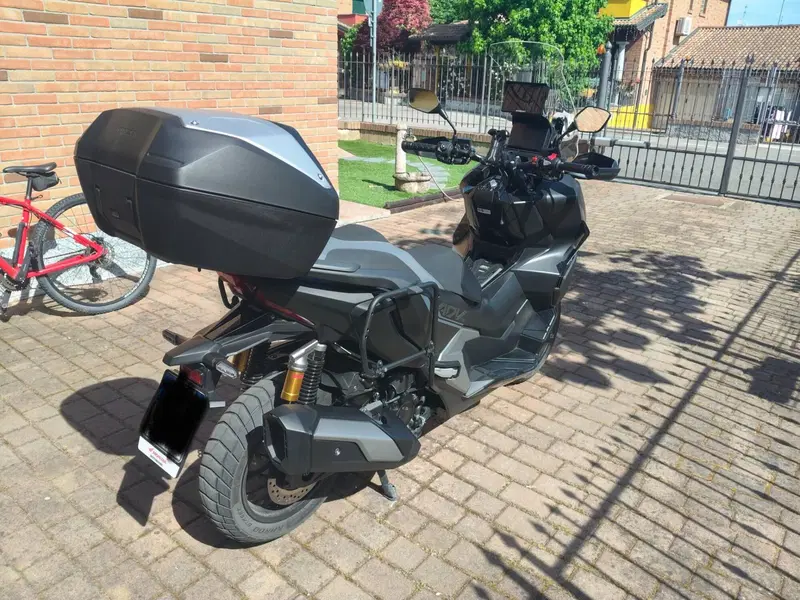 Honda ADV 350 Special Edition (2025 - 26) (9)