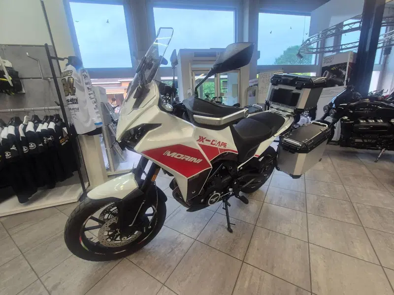 Moto Morini X-Cape 650 (2021 - 26) (3)