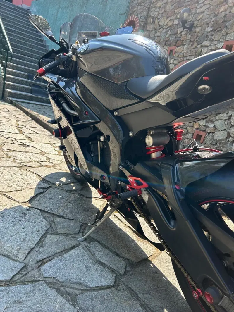 Yamaha YZF R6 (2008 - 09) (6)
