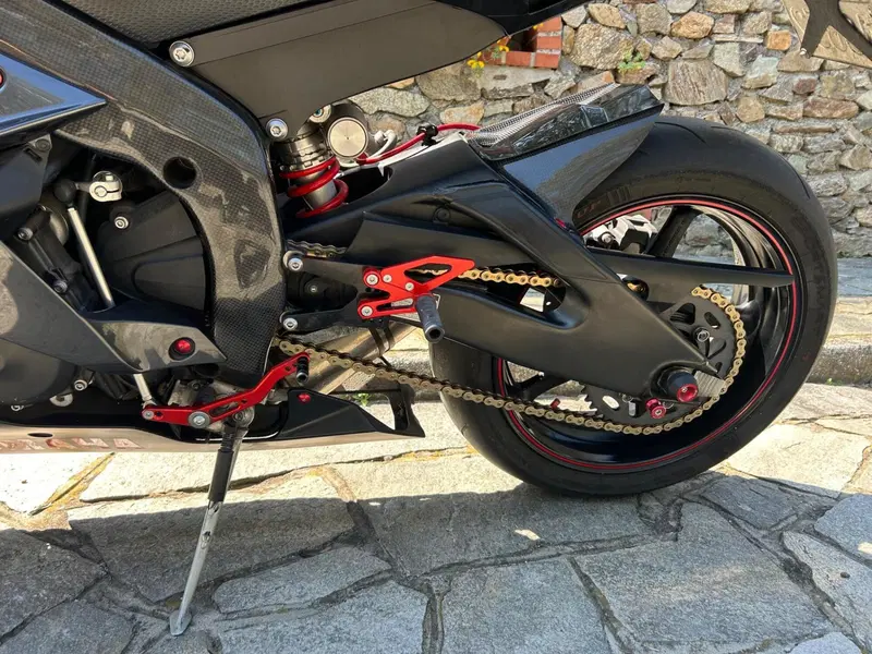Yamaha YZF R6 (2008 - 09) (7)