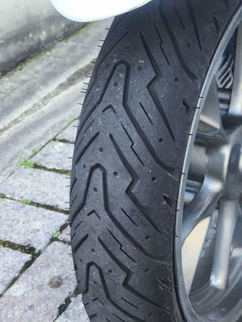 Kymco People 300i GT ABS (2016 - 20) (6)