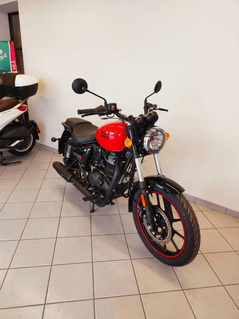 Royal Enfield Meteor 350 (2021 - 26) (5)