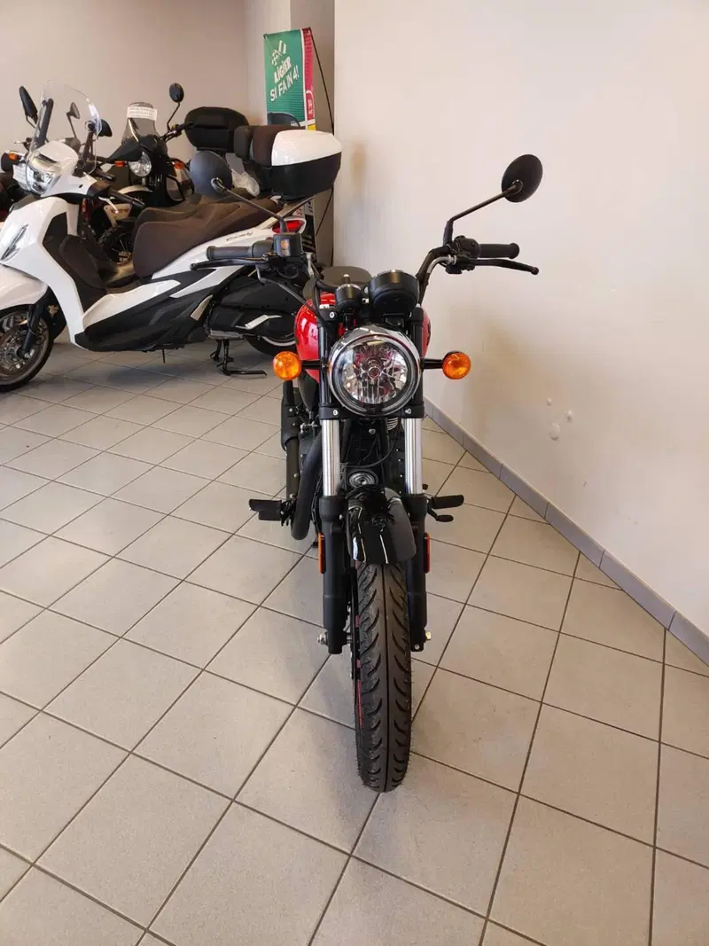 Royal Enfield Meteor 350 (2021 - 26) (16)