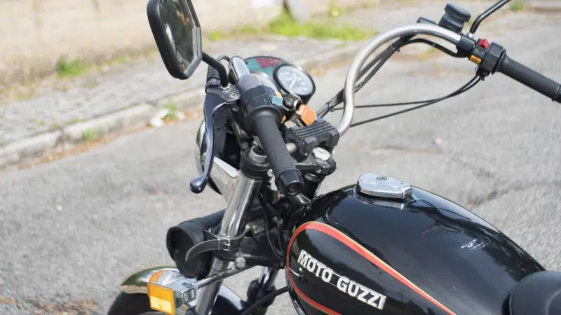 Moto Guzzi V35C (9)