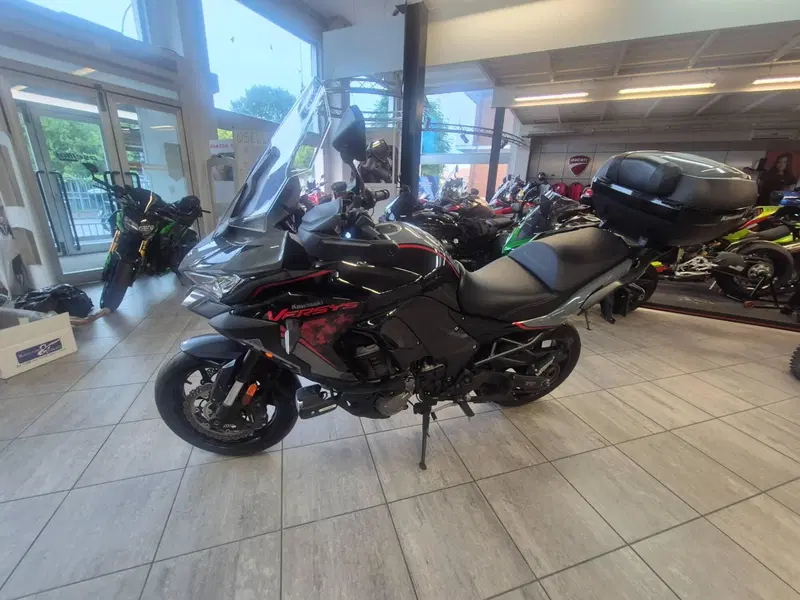 Kawasaki Versys 1000 SE Grand Tourer (2021)