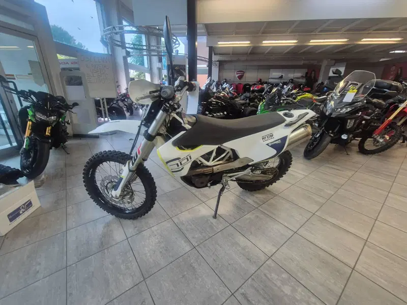 Husqvarna 701 Enduro (2017 - 19) (2)