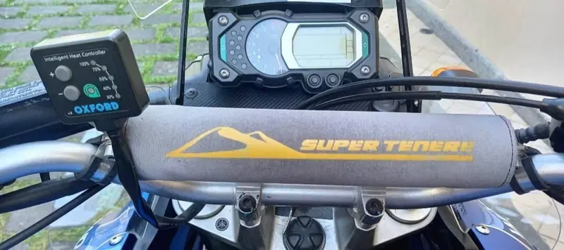 Yamaha XT1200Z Super Ténéré First Edition (2010 - 11) (16)