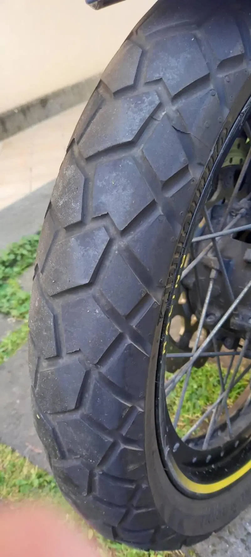 Yamaha XT1200Z Super Ténéré First Edition (2010 - 11) (17)