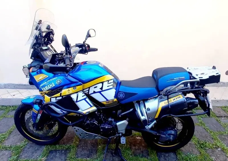Yamaha XT1200Z Super Ténéré First Edition (2010 - 11) (3)