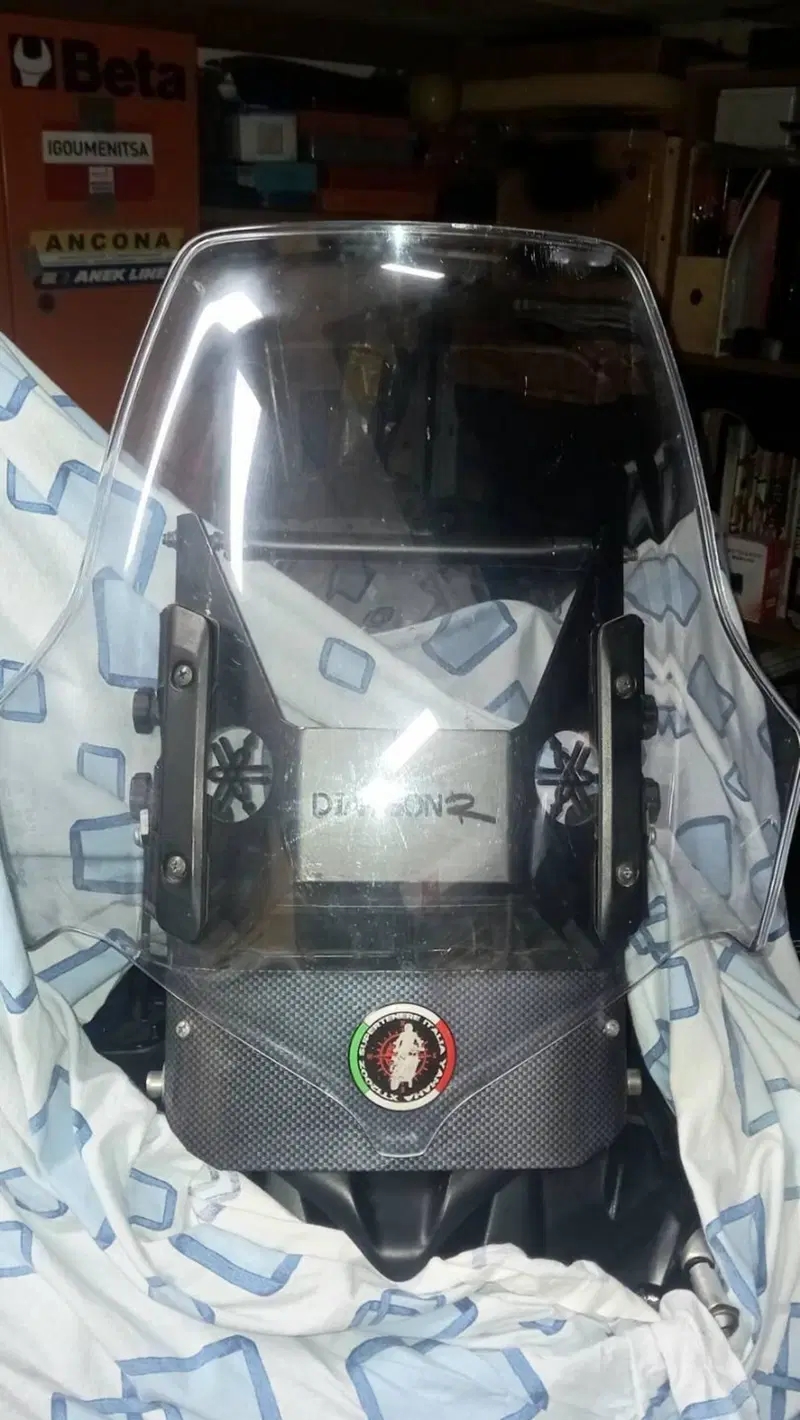 Yamaha XT1200Z Super Ténéré First Edition (2010 - 11) (15)