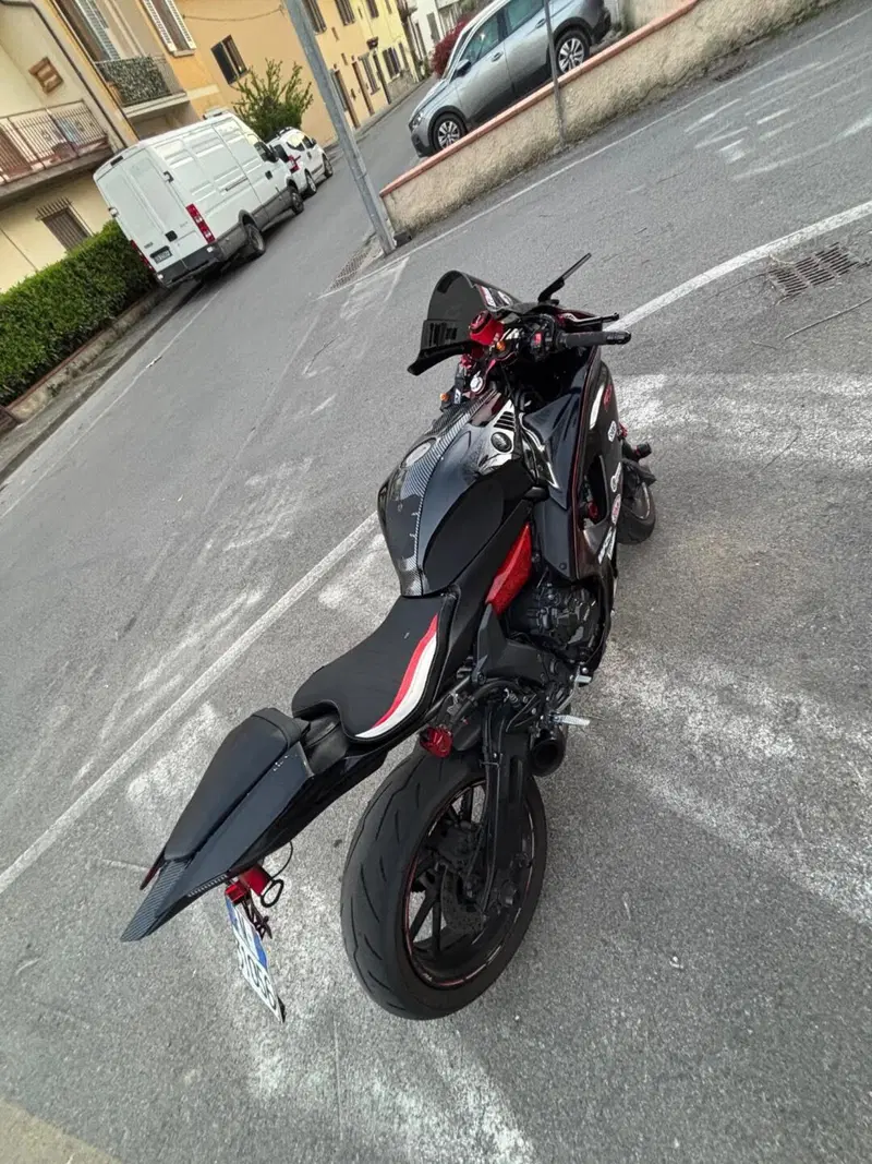Yamaha YZF R7 (2021 - 25) (5)