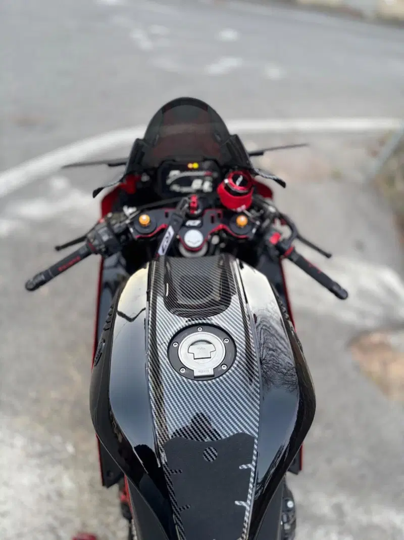 Yamaha YZF R7 (2021 - 25) (7)
