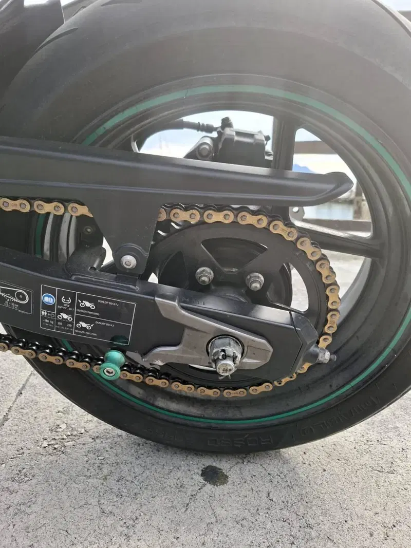 Kawasaki Z 800 e (2012 - 13) (7)