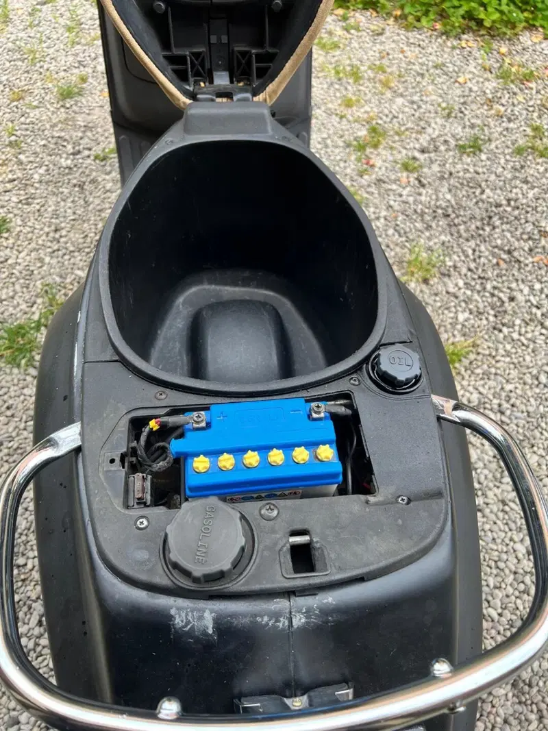 Vespa LX 50 (2005 - 08) (9)
