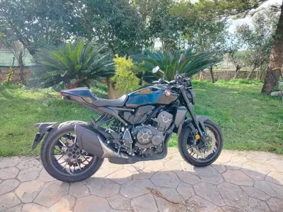 Honda CB 1000 R Black Edition (2021 - 25) usata