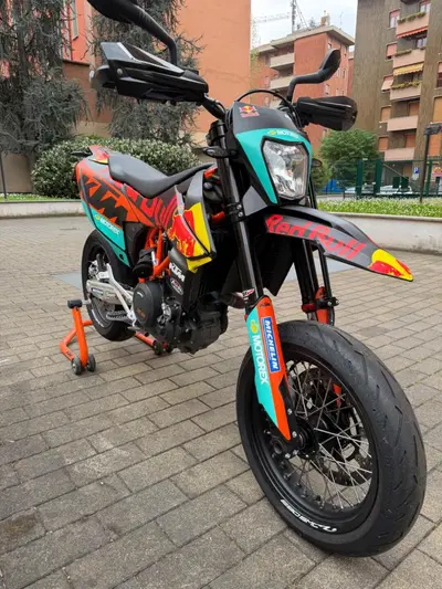 KTM 690 SMC R (2019 - 20) usata