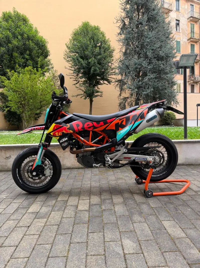 KTM 690 SMC R (2019 - 20) (2)