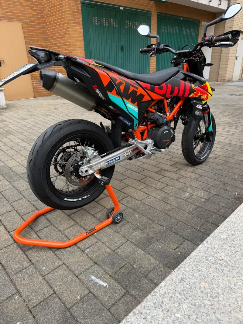 KTM 690 SMC R (2019 - 20) (3)