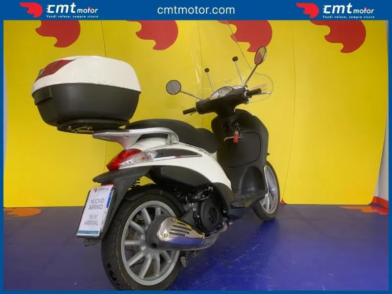 Piaggio Liberty 150 3V Full Optional (2013 - 15) (2)