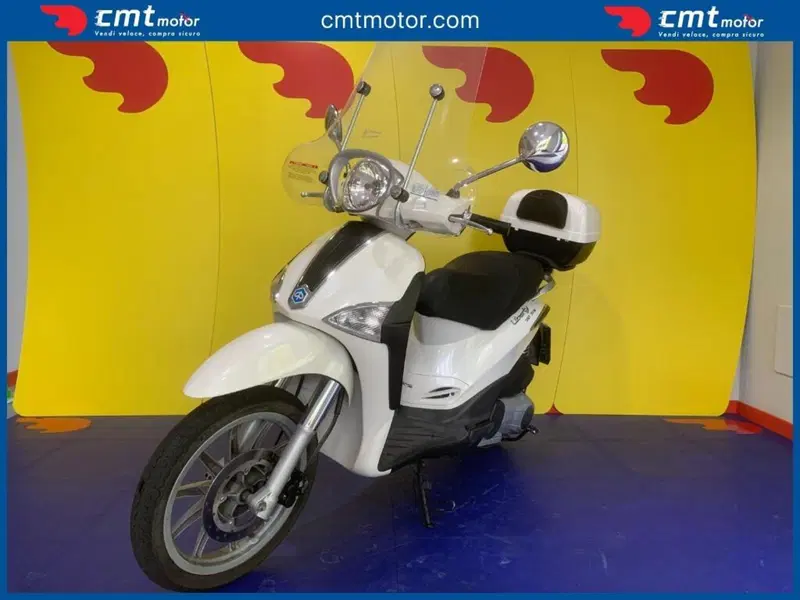 Piaggio Liberty 150 3V Full Optional (2013 - 15) (4)