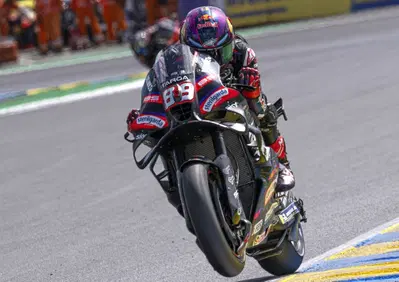 MotoGP 2026. GP di Francia. Vittoria in rimonta di Jorge Martín su Marco Bezzecchi! Podio tutto Aprilia, caduto Pecco Bagnaia (era 2°) [CLASSIFICA]