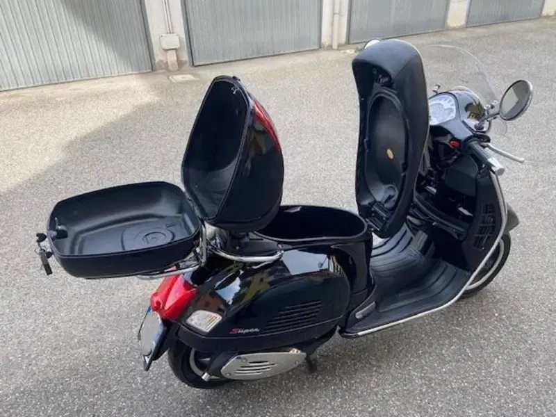 Vespa GTS 300 Super (2008 - 16) (8)