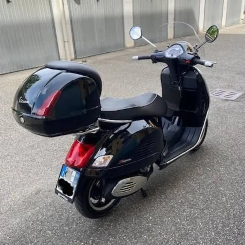Vespa GTS 300 Super (2008 - 16) (9)