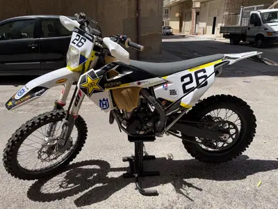 Husqvarna FE 250 (2022) usata