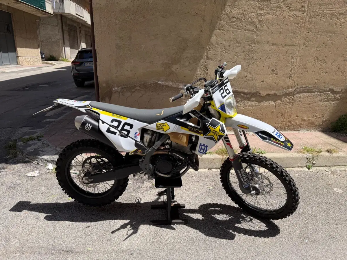 Husqvarna FE 250 (2022) (2)