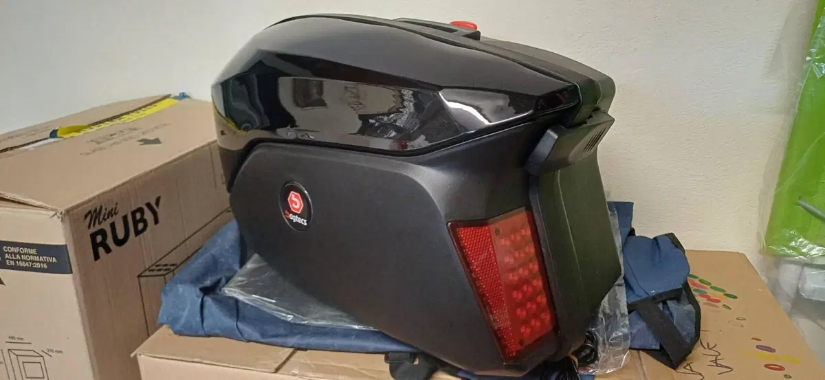 Set valigie laterali rigide e norbide per honda nc Bagtecs + givi
