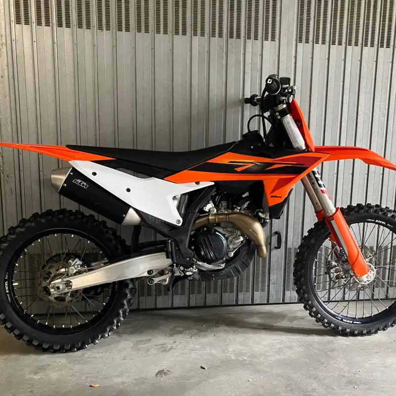 KTM 450 SX-F (2023) (2)